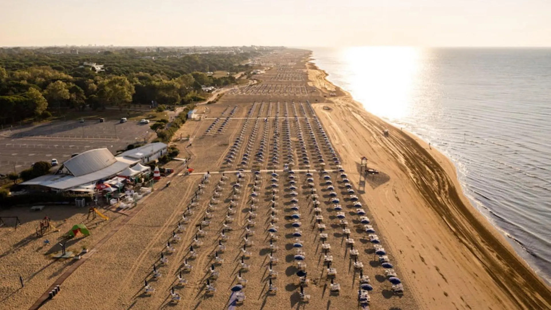 Apartment Flat With Luminous Terrace Close To The Sea Bibione Italy