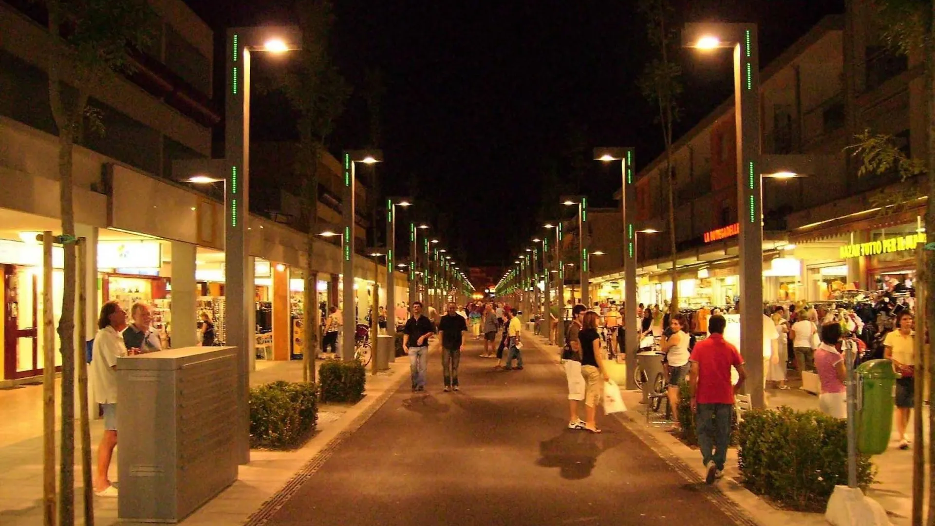 Apartment Flat With Luminous Terrace Close To The Sea Bibione Italy