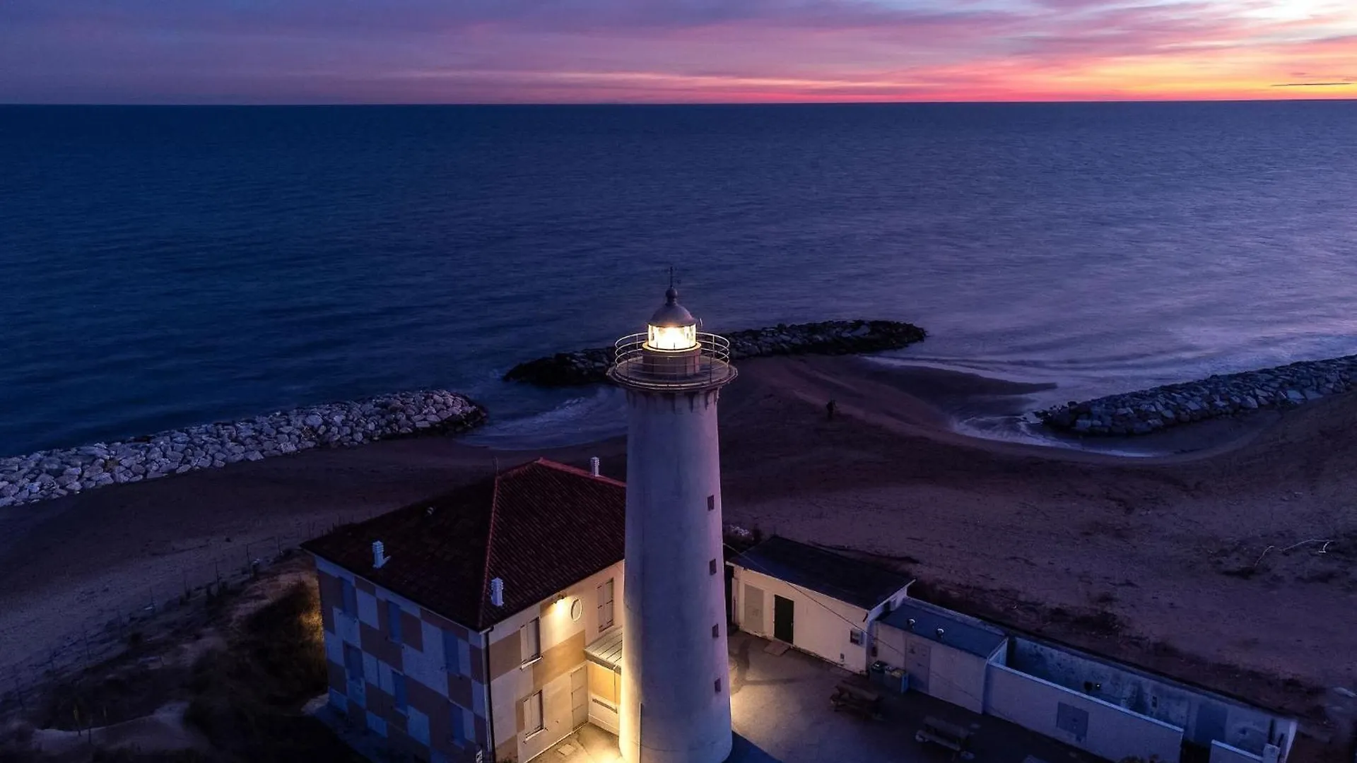 Flat With Luminous Terrace Close To The Sea Bibione Italy